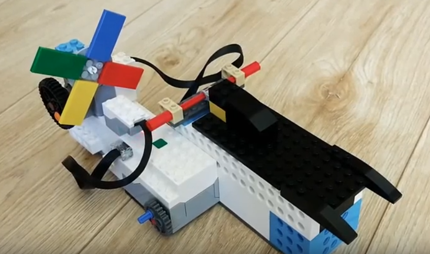 Sejf z zamkiem szyfrowym – Lego Boost